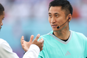 中国裁判组将执法国际足联世俱杯揭幕战