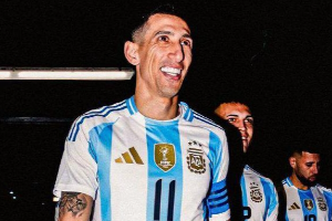 美洲杯热身赛 迪马利亚连续两场破门为阿根廷首开纪录