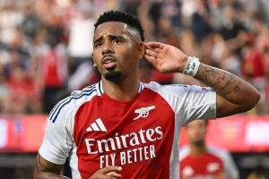 阿森纳成为本赛季第一支晋级欧冠十六强的球队