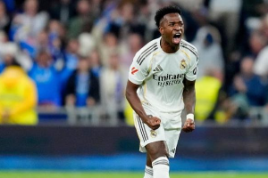 西甲第29轮联赛 皇马主场3-2都抽马德里竞技